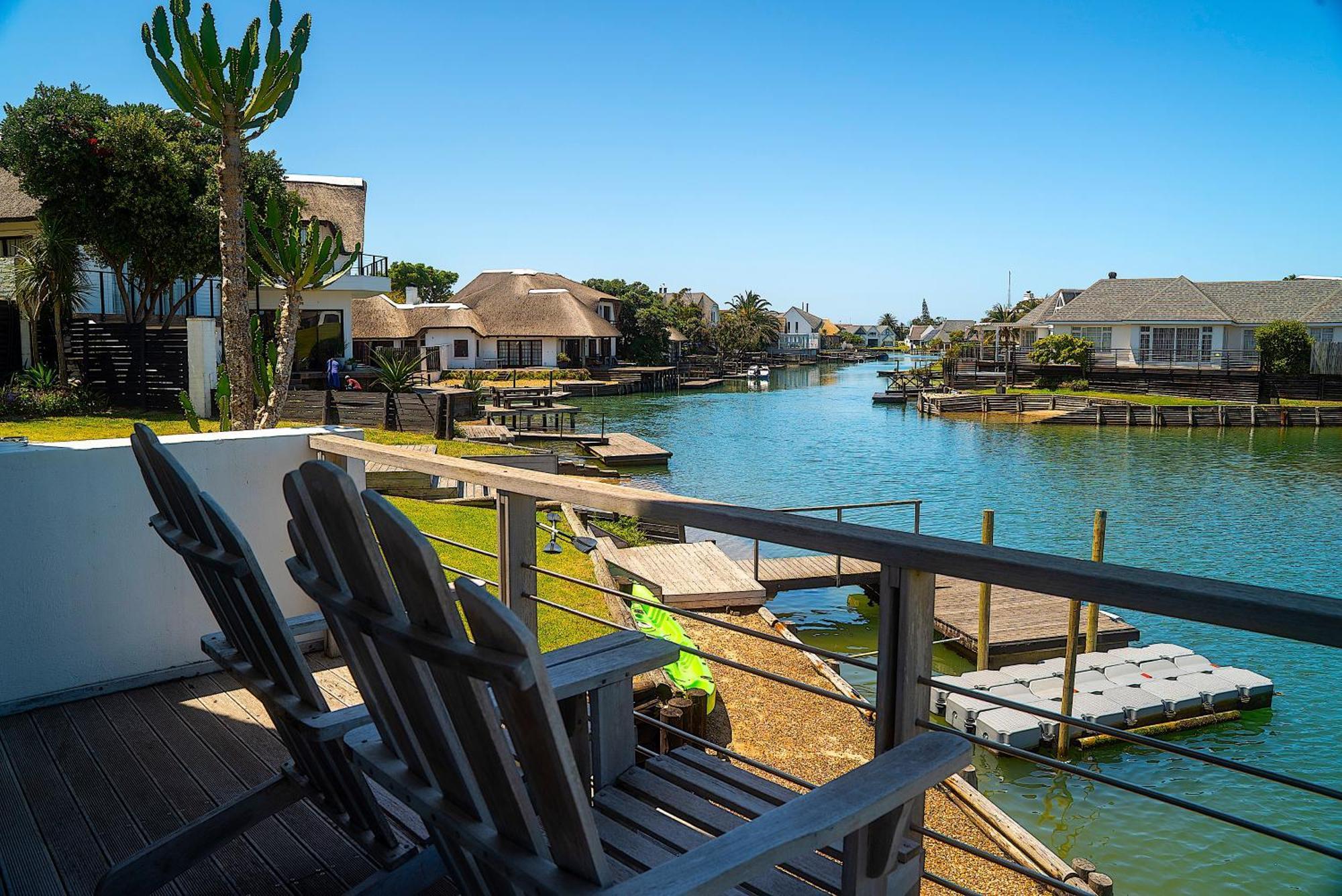 Canal Guest House - Waterfront Boutique Bed & Breakfast - Solar Power St Francis Bay Eksteriør billede